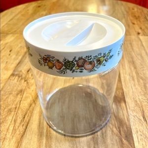 Vintage Pyrex Canister